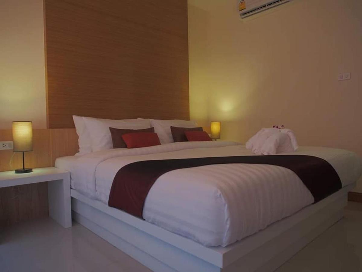 Hotel The Little Nest Phuket Esterno foto